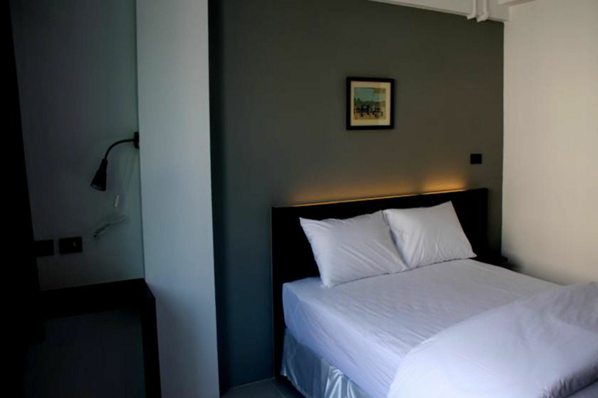 Izen Budget Hotel & Residence Rayong Exterior photo